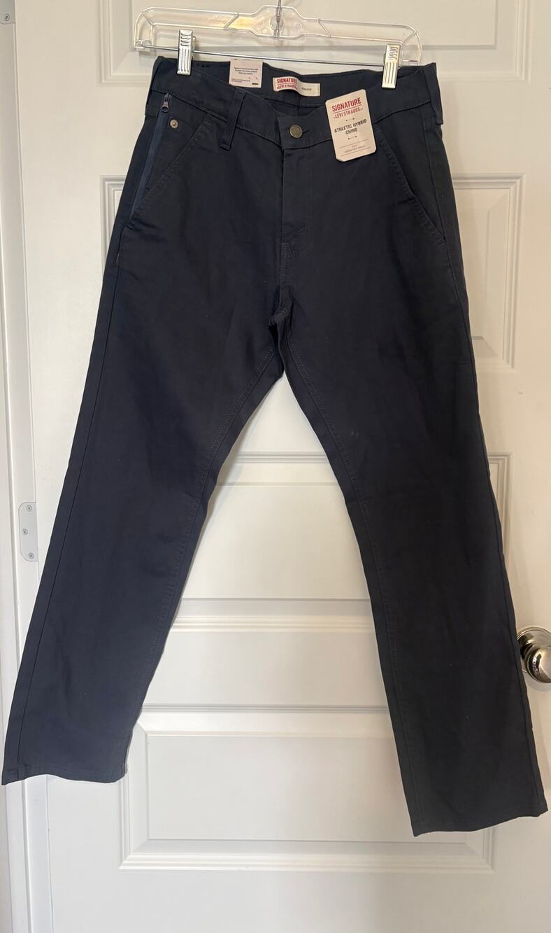 Signature by Levi Strauss Athletic Hybrid Chino Pants Navy NWT, 28x30
